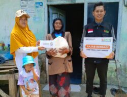 Laznas BMH Salurkan Bantuan Sembako di Desa Sukoharjo-Tuban, Bahagiakan 130 KK