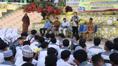 FAH UIN Ar-Raniry Laksanakan ‘Visit School’ di Lintas Tengah Aceh untuk Promosi Prodi