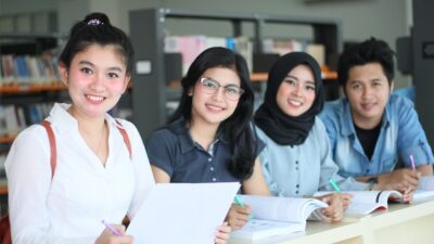 Dies Natalis BSI Ke-36, Bertabur Penghargaan Untuk Dosen Universitas yang Berprestasi