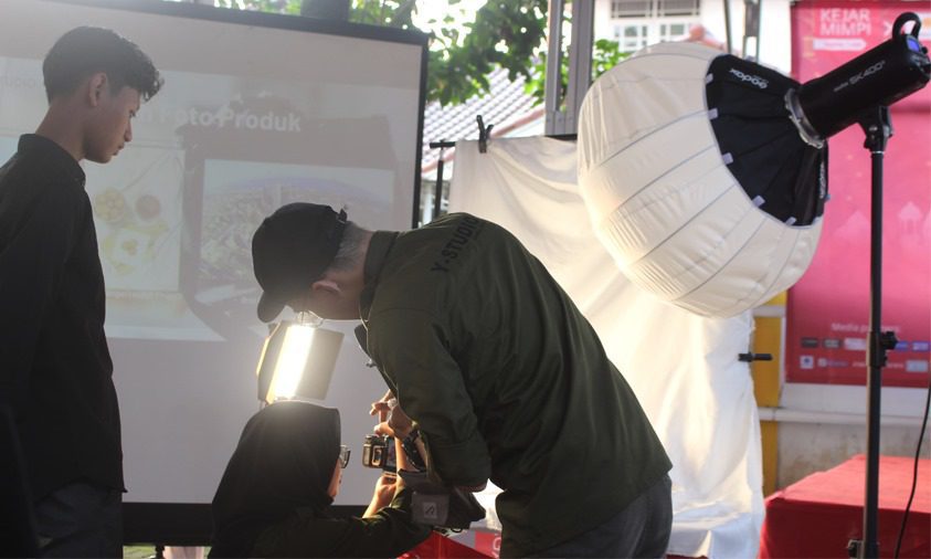 Workshop Fotografi Produk Kejar Mimpi