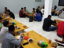Guru dan Karyawan Bosowa Al Azhar Cilegon Laksanakan Buka Puasa Bersama