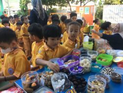KB -TK Prestasi Global Laksanakan Halal Bihalal 1 Syawal 1445 Hijriyah