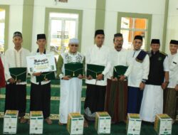 RQ Hubbul Wathan As-Syafiiyah II Gandeng BMH Sumut,  Berikan Bingkisan Lebaran Guru Quran