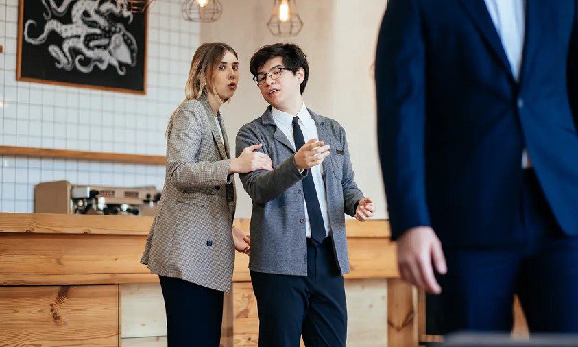 Rekan Kerja yang Buruk