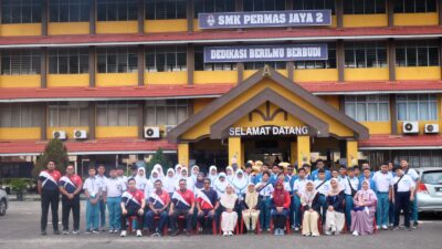 Siswa Sekolah Prestasi Global Kunjungi  Sekolah SMK Permas Jaya II, Malaysia