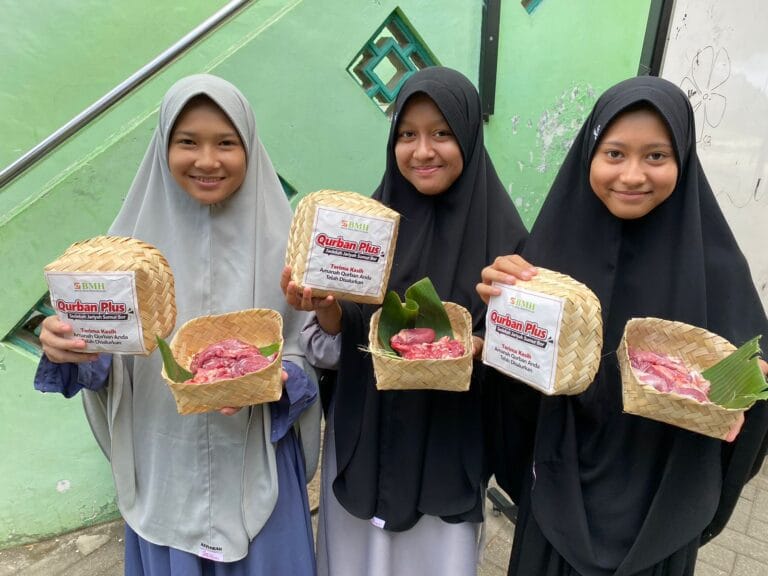BMH Jatim Tebar Kebahagiaan Idul Adha di Pelosok Madiun dengan Hewan Qurban