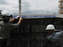 Spot Foto Lawson Kawaguchi Ditutup, Turis Bikin Overcrowded