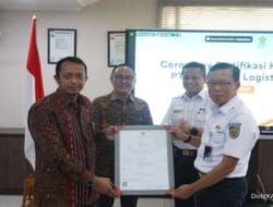 Perkuat Komitmen FMCG, KAI Logistik Kantongi Sertifikat Halal