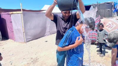 Senyum Bahagia Pengungsi Gaza Terima Sumur dari Laznas BMH