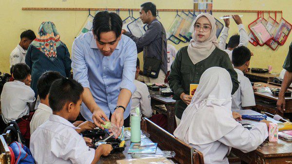 Uji Coba Makan Bergizi Gratis