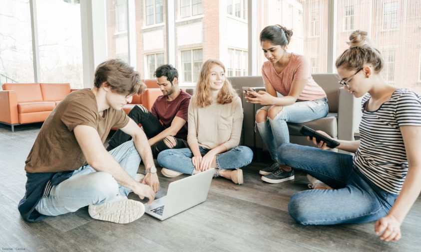 Orang Tua di Cyber University