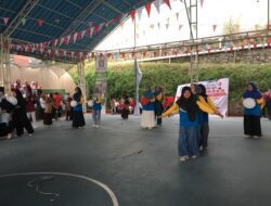 Semarak Merah Putih Lomba Kebersamaan Staf, Guru dan Orangtua Siswa di SD Prestasi Global-Depok