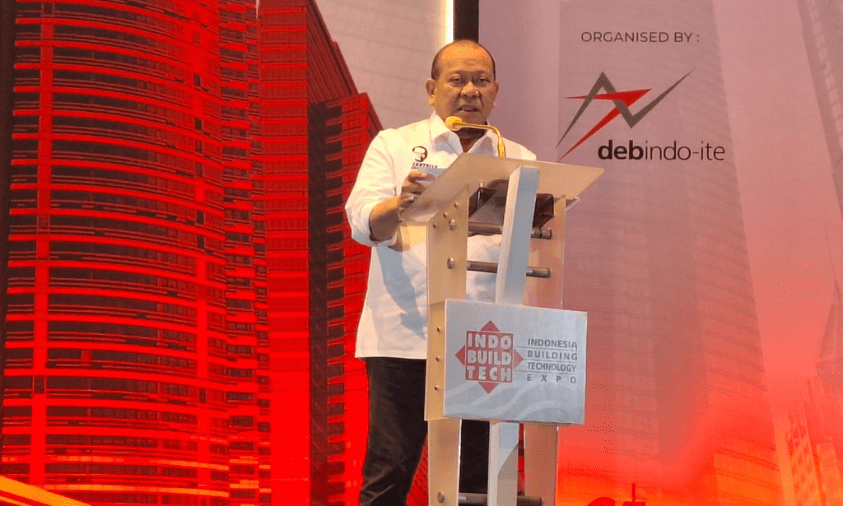 AA lanyalla mahmud mattaliti, Ketua DPRD RI berikan sambutan pada gelaran Indonesia Smart nation Award yang diselenggarakan oleh Citiasia di ICE BSD pada Kamis (8/8). (Foto: Nikita/Milenianews)