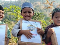 Kebahagiaan Santri Yatim dan Dhuafa di Pelosok Jember Menyambut Bingkisan Muharram dari BMH