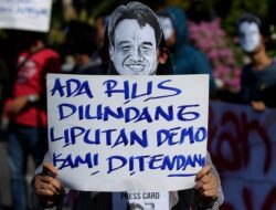 Jurnalis Sekarang, Selalu Jadi Bulan-bulanan Aparat Saat Liput Demonstrasi, Kenapa?