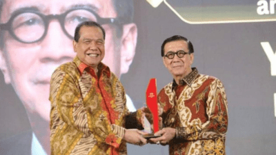 Menkumham Yasonna H. Laoly Raih Penghargaan Bergengsi CNN Indonesia Awards 2024: Dedikasi Luar Biasa untuk Penegakan Hukum dan Anti Korupsi