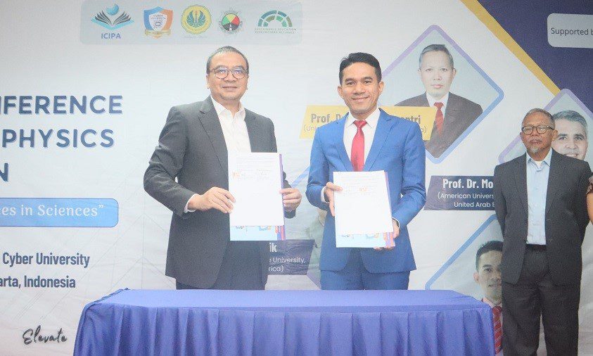 Cyber University dengan Universiti Teknologi Malaysia
