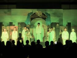 Kenang WS Rendra, Teater Bhavana Pentaskan Puisi-puisi Cinta