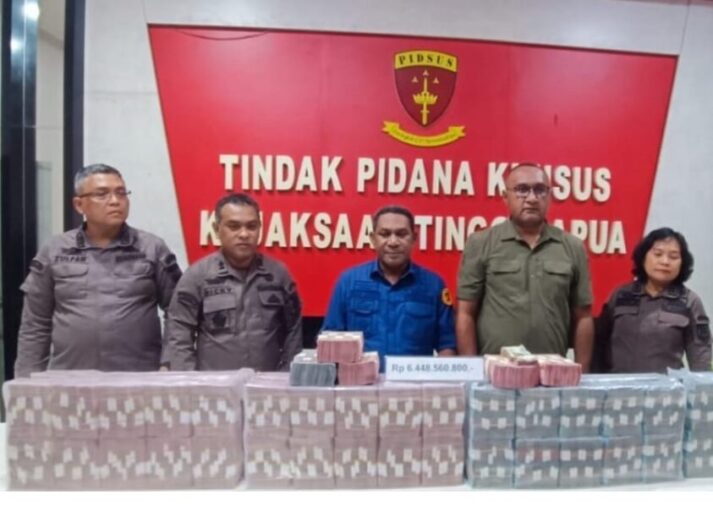 Uang Korupsi Dana PON Papua yang di amankan Kejati Papua.