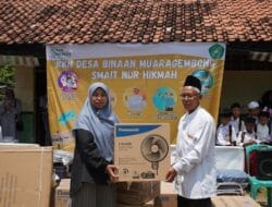 SMAIT Nur Hikmah Gelar KKN Mikro di Desa Binaan Muara Gembong, Bekasi