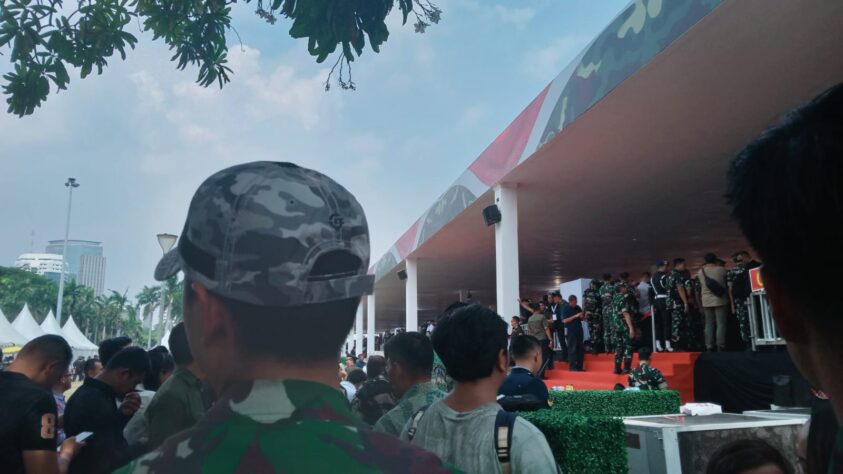 Belakang Panggung Kedatangan Presiden RI - By Yuki