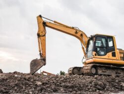 Panduan Peraturan dan Standar Keselamatan Excavator di Indonesia