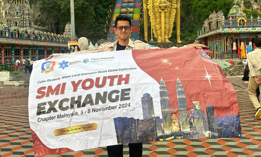 mahasiswa cyber university