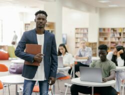 Inilah Jurusan Kuliah IPS yang Jarang Diminati Tapi Menjanjikan untuk Masa Depan