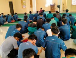 Lanjutkan Tradisi Baik, STEI SEBI gelar Ngaji Adab Akbar Adab Penuntut Ilmu