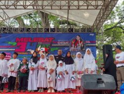 JNE dan BMH Berbagi Kebahagiaan di Kediri, Santuni Anak Yatim dalam Rangka HUT JNE yang Ke-34