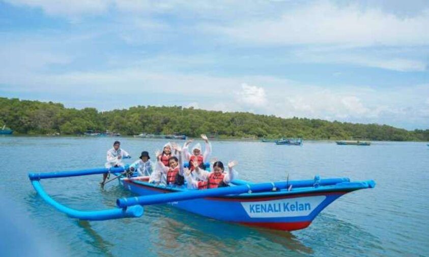 PIS untuk Masyarakat Pesisir