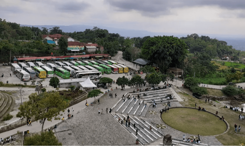 Liburan Nataru di Tebing Breksi Yogyakarta