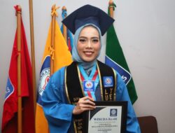 Jadi Sorotan di Wisuda Ke-60 Universitas BSI, Dita Rahmadani Punya IPK Sempurna 4.00