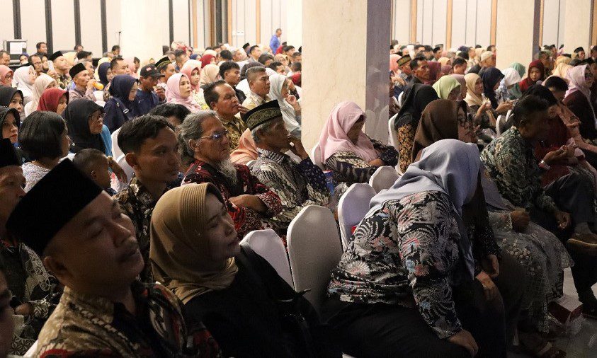 Wisuda Universitas BSI di Semarang