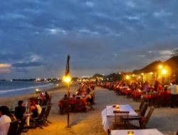 tempat liburan di Bali Pantai Jimbaran