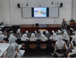 Siswa SMA Bina Insani Sit In  dan Campus Visit ke Universitas Indonesia