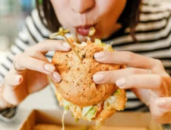 Hindari Kesalahan Ini Saat Cheating Day, Jangan Sampai Gagal Diet!