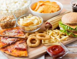 5 Jenis Makanan yang Harus Dihindari Demi Kesehatan Tubuh