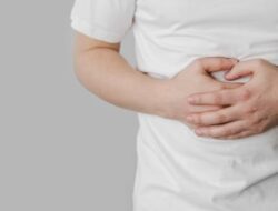 7 Makanan Alami untuk Meredakan Perut Kembung, Wajib Dicoba!