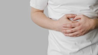 7 Makanan Alami untuk Meredakan Perut Kembung, Wajib Dicoba!