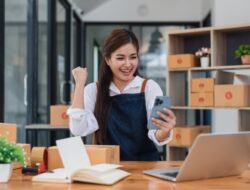 Membentuk Pola Pikir Inovatif Mahasiswa Melalui Pendidikan Kewirausahaan di Cyber University