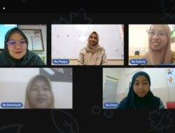 Tak Kalah dengan Muridnya,  Para Guru TK Prestasi Global-Depok  Ikut Membaca Nyaring