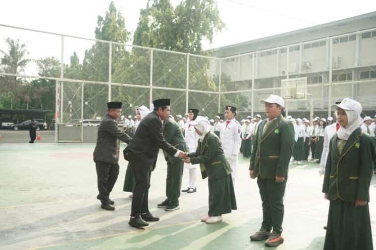 sekolah bm 400 pasang target 100%