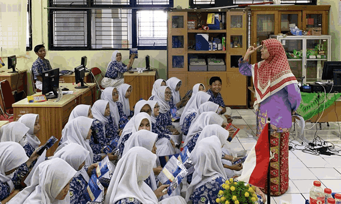 sosialiasi-program-clp-dan-edutrip-cyber-university