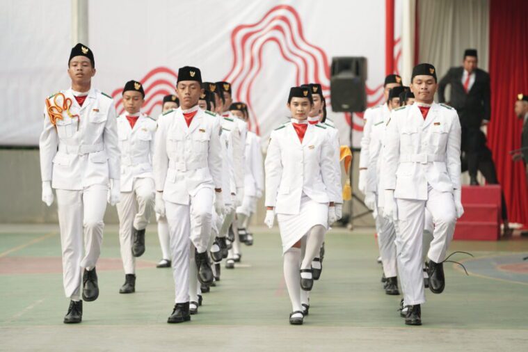 baris berbaris sma bm 400