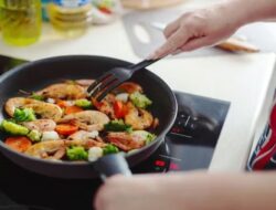 Tips Menghangatkan Makanan Sahur dengan Benar agar Tetap Sehat