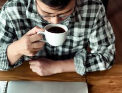 Kapan Waktu yang Tepat Untuk Minum Kopi? Ini Jawabannya Menurut Pakar 