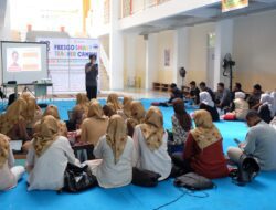 Guru Sekolah Prestasi Global-Depok Antusias Pelajari AI untuk Modul Ajar