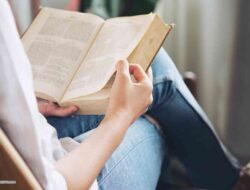 Kenapa Membaca Buku Penting? Ini Dampaknya untuk Daya Ingat