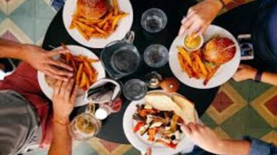 Tips Makan Malam Sehat: Hindari Makanan Ini!